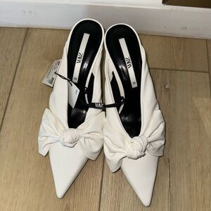 Zara white bow pumps